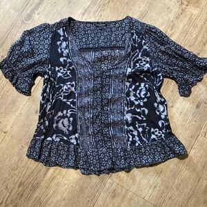 Unique floral navy lucky brand shirt